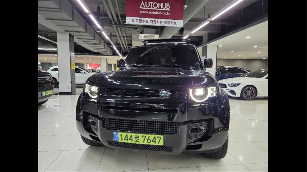 Land Rover Defender 2025 Negro - Importación desde Corea - HF Imports Iquique - Foto 1