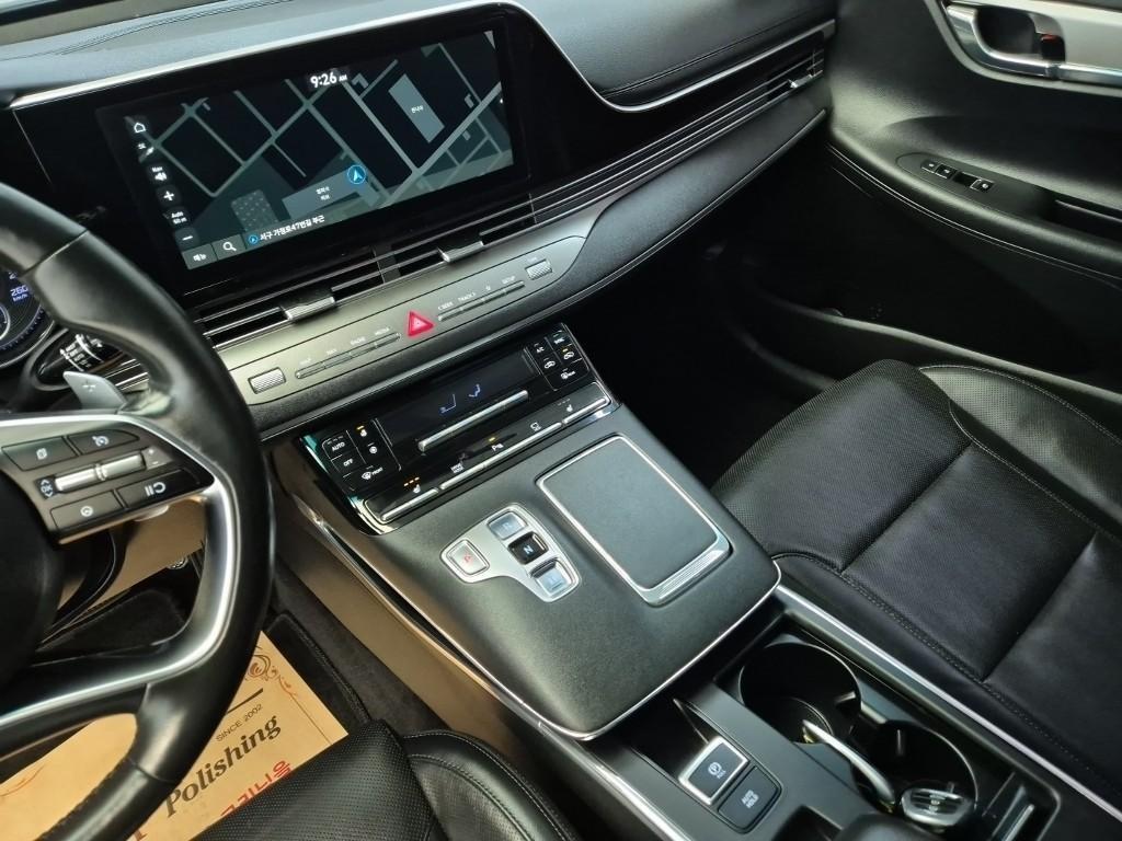 HYUNDAI Grandeur - Vista 10