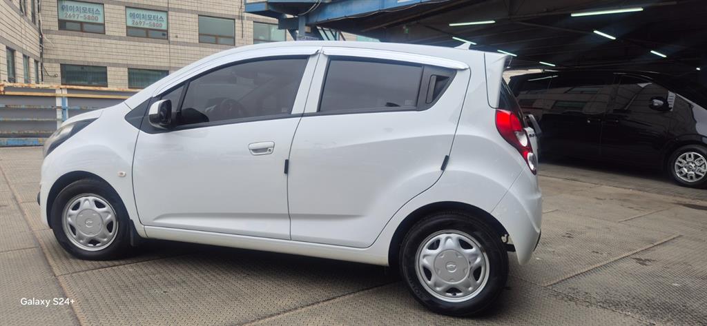 Chevrolet Spark - Vista 3