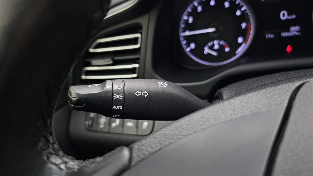 HYUNDAI Avante 2019 Blanco - Importación desde Corea - HF Imports Iquique - Foto 14