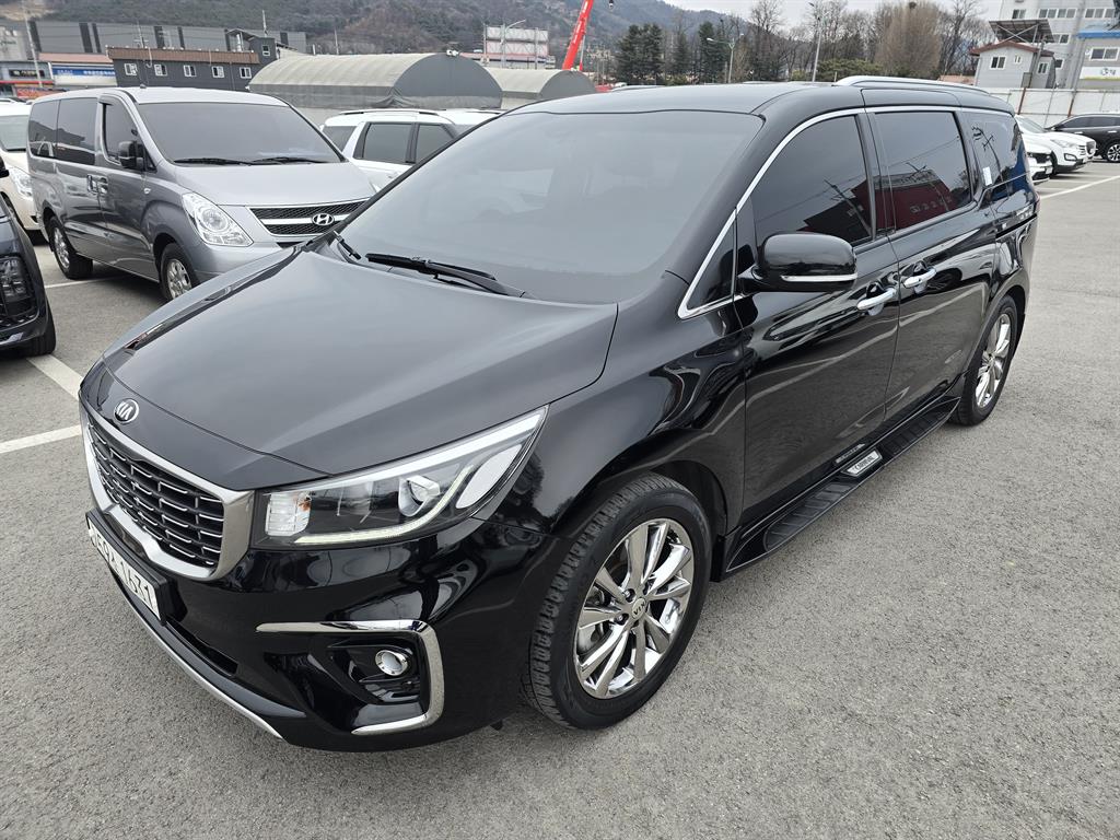 KIA Carnival - Vista 2