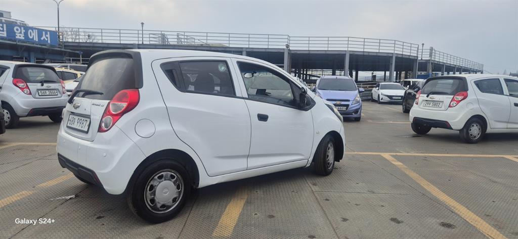 Chevrolet Spark - Vista 10