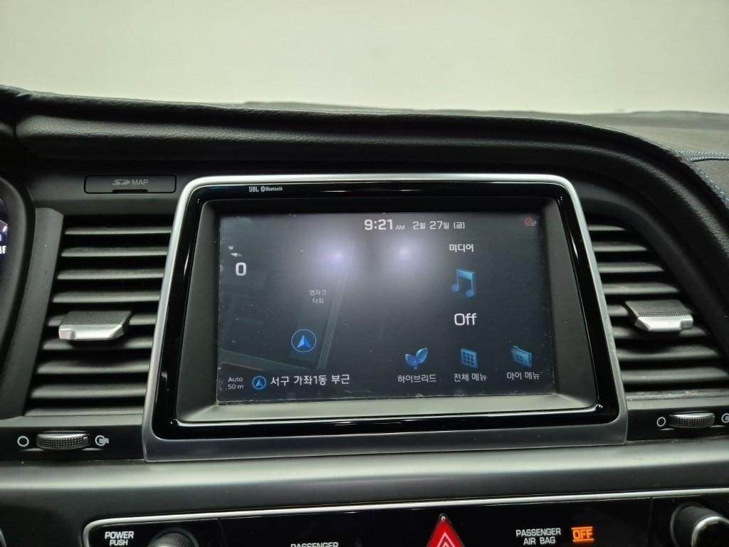 HYUNDAI Sonata - Vista 10