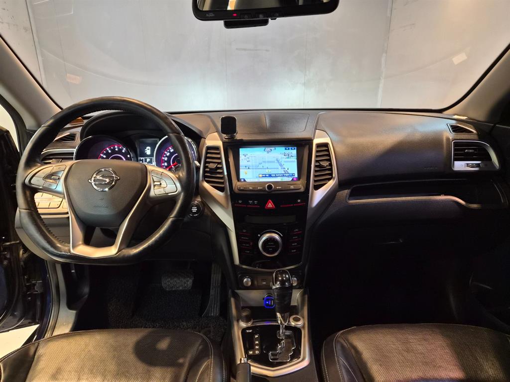 Ssangyong Tivoli - Vista 8