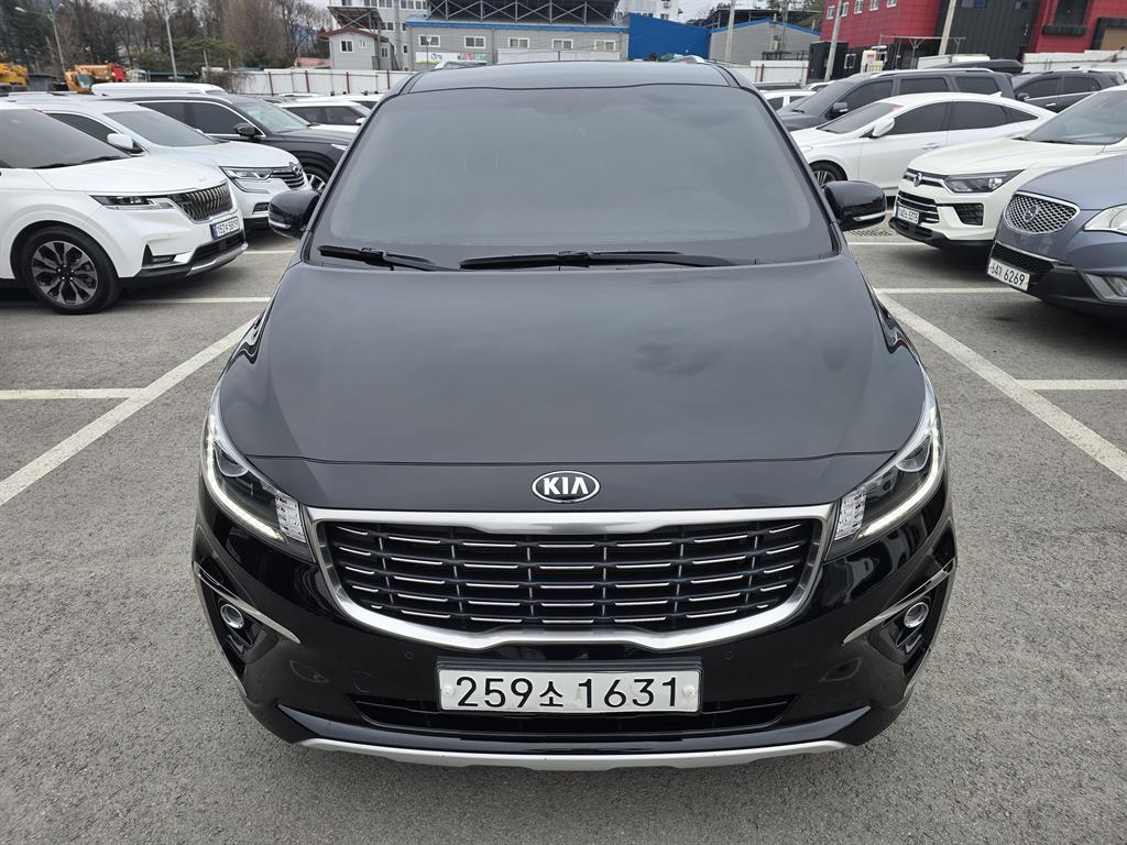 KIA Carnival 2020 Negro - Importación desde Corea - HF Imports Iquique - Foto 1