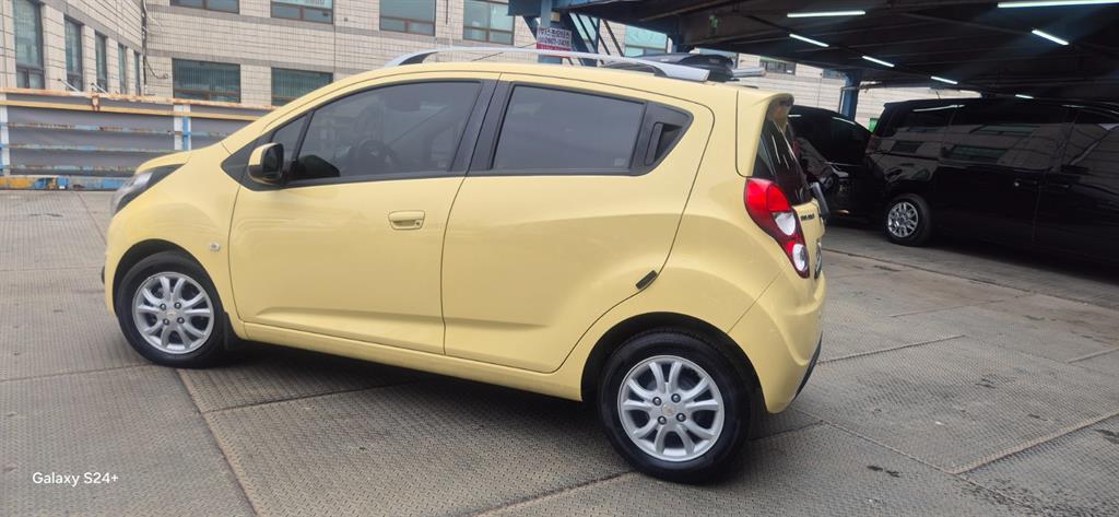 Chevrolet Spark - Vista 3