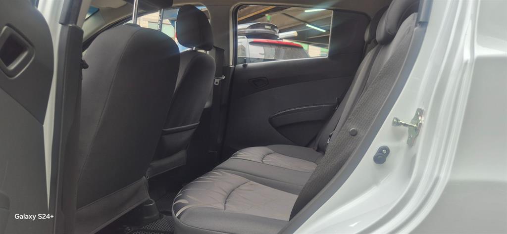 Chevrolet Spark - Vista 8