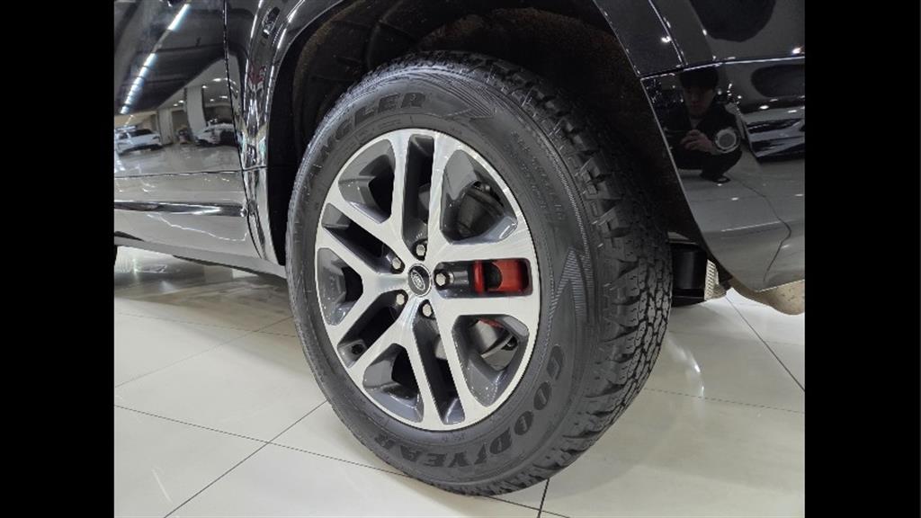 Land Rover Defender 2025 Negro - Importación desde Corea - HF Imports Iquique - Foto 20