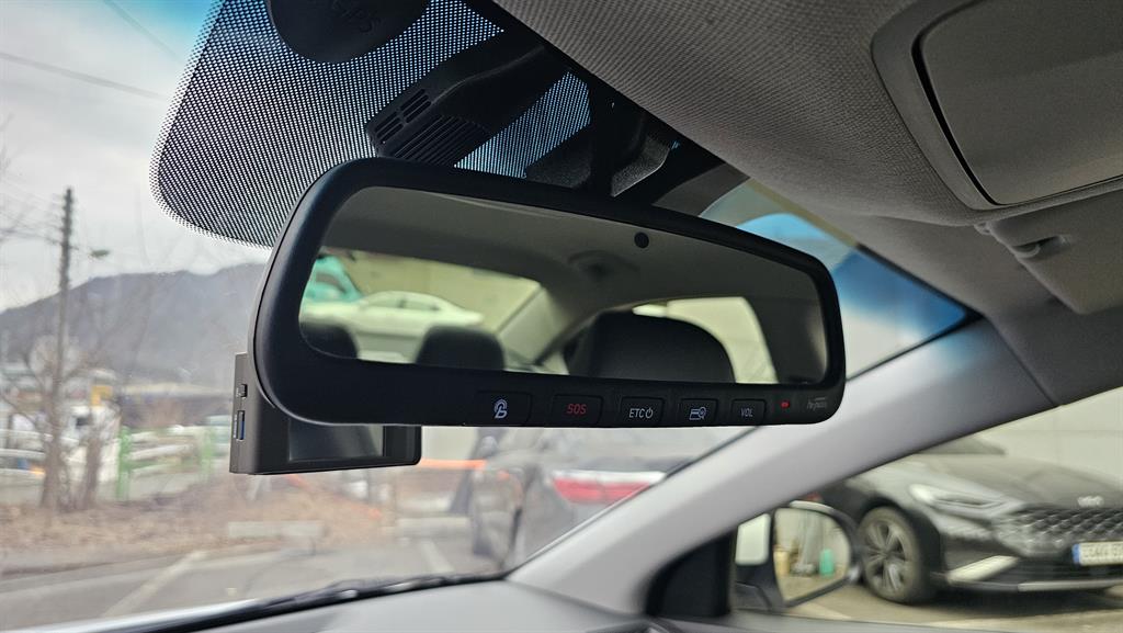 HYUNDAI Avante - Vista 12