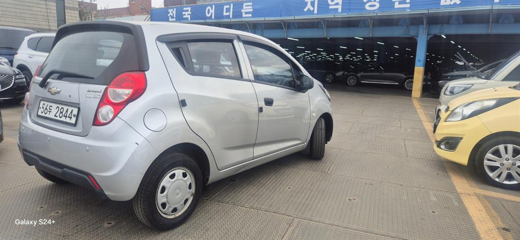 Chevrolet Spark - Vista 5