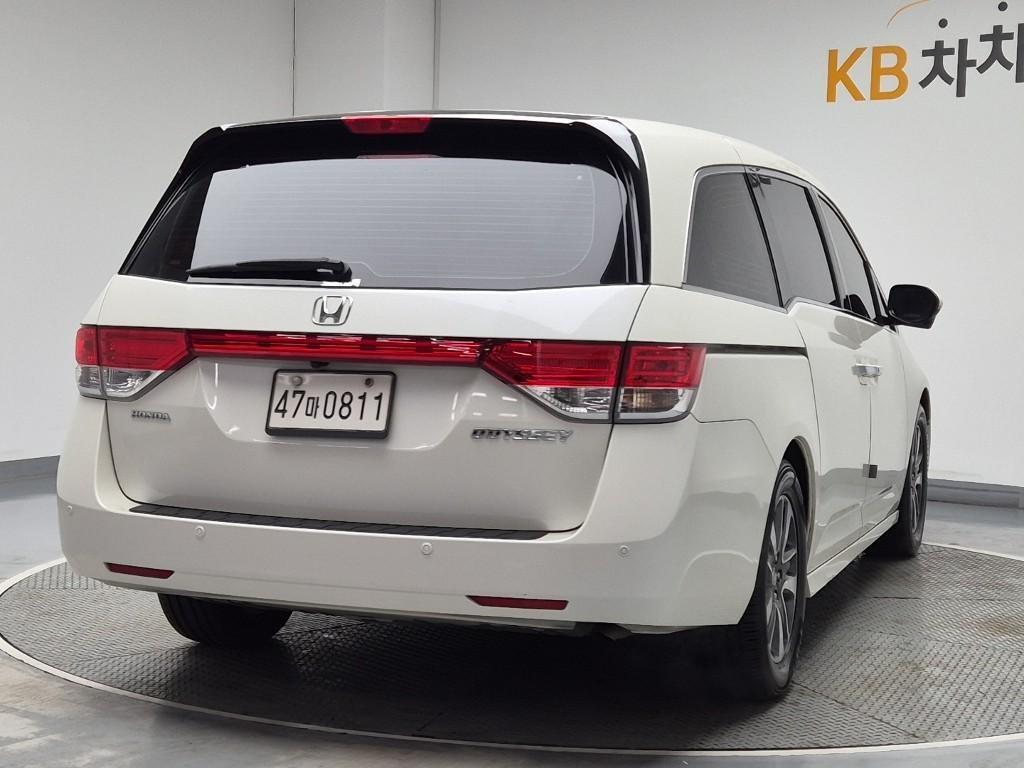 Honda Odyssey - Vista 4