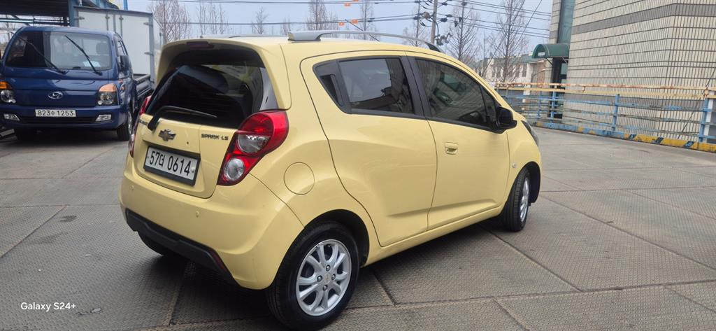 Chevrolet Spark - Vista 5