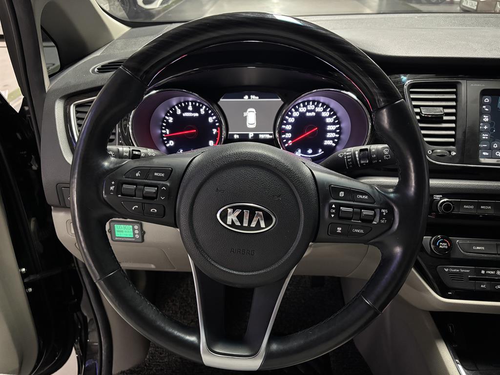 KIA Carnival 2019 Negro - Importación desde Corea - HF Imports Iquique - Foto 15