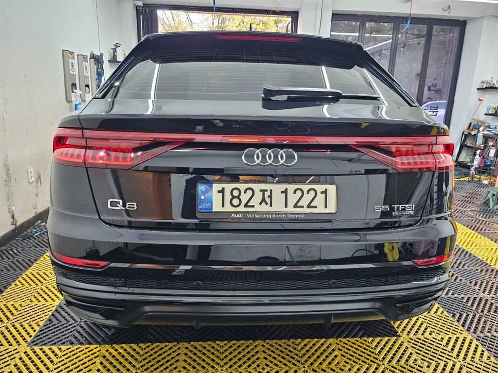 Audi Q8 - Vista 6