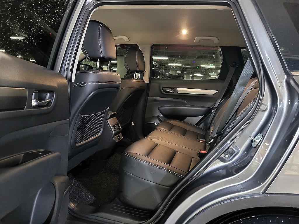 SAMSUNG QM6 - Vista 8