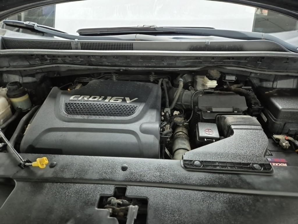 KIA Carnival - Vista 5