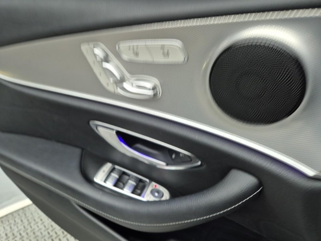 Mercedes Benz E class 2018 Blanco - Importación desde Corea - HF Imports Iquique - Foto 14