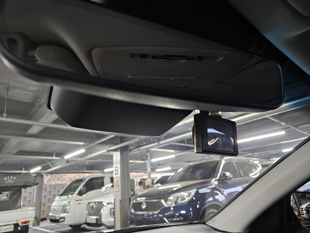 HYUNDAI Grandeur - Vista 10