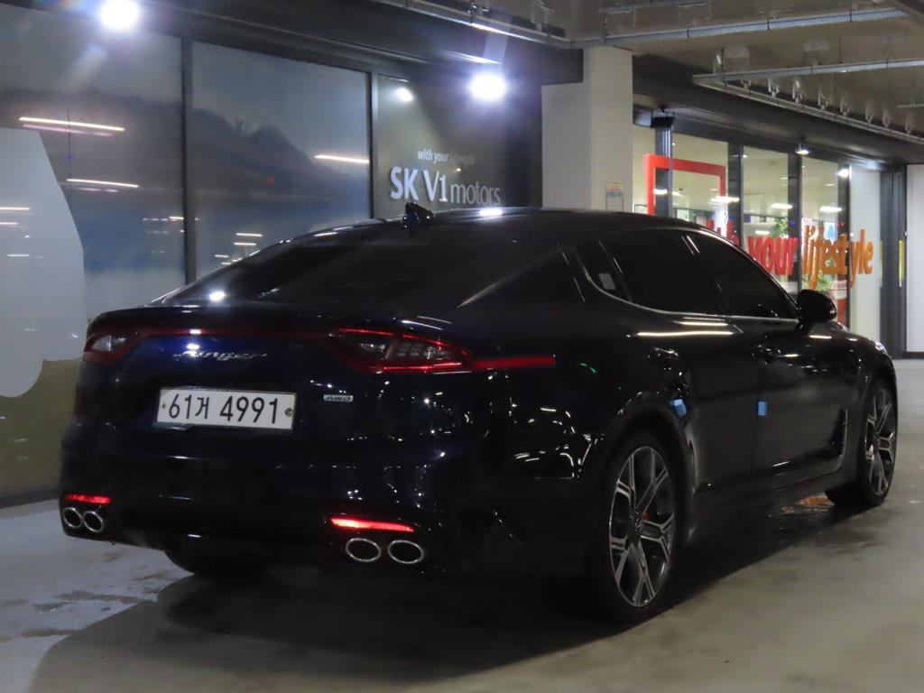 KIA Stinger - Vista 7