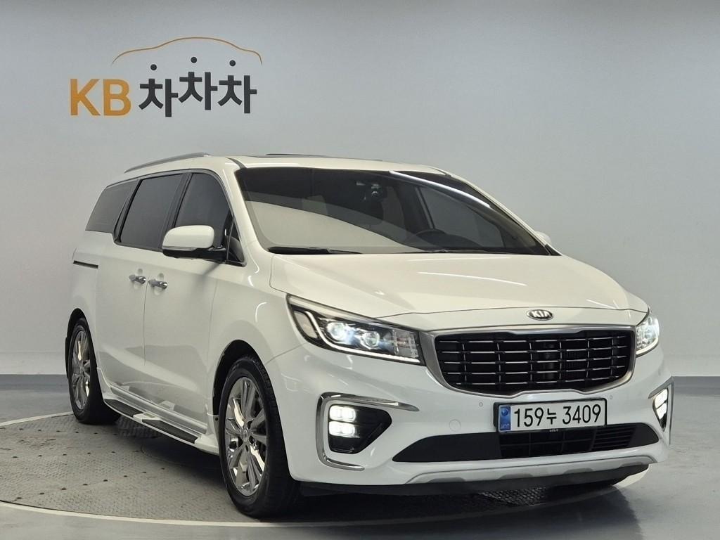 KIA Carnival - Vista 3