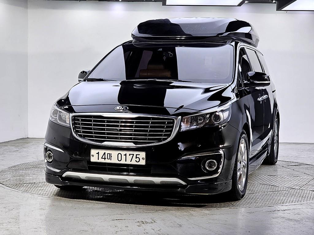 KIA Carnival - Vista 2