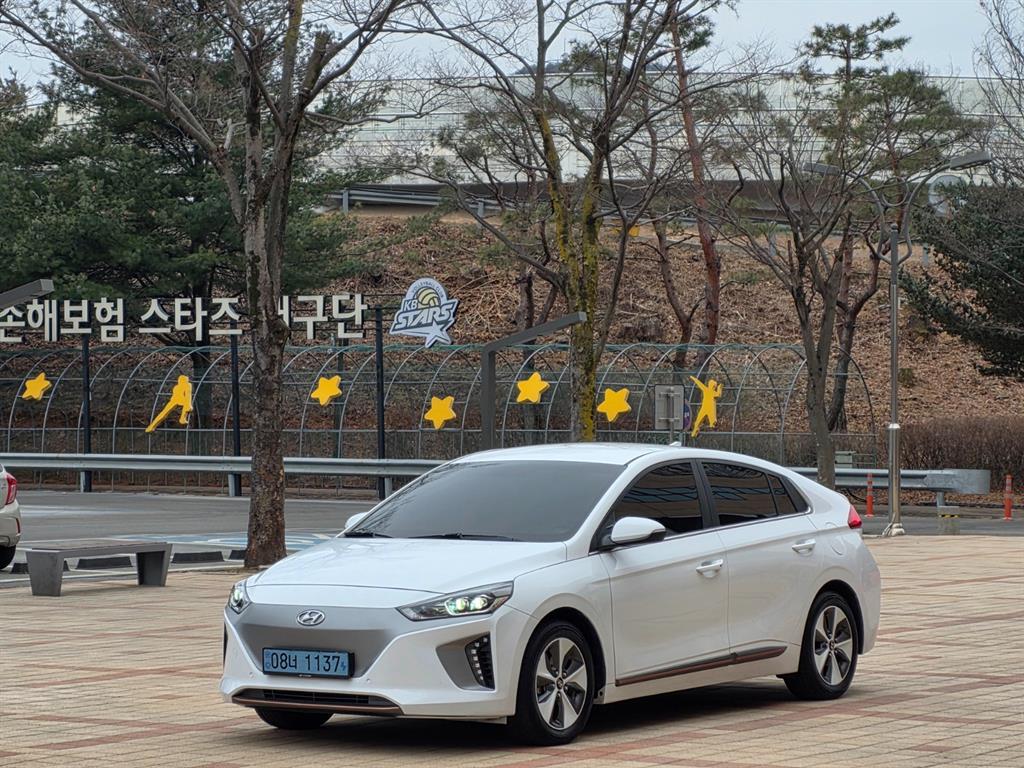 HYUNDAI Ioniq 2018 Blanco - Importación desde Corea - HF Imports Iquique - Foto 1