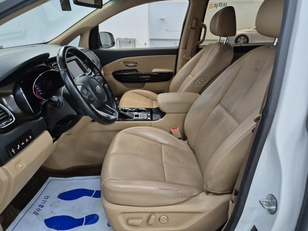 KIA Carnival 2019 Blanco - Importación desde Corea - HF Imports Iquique - Foto 16