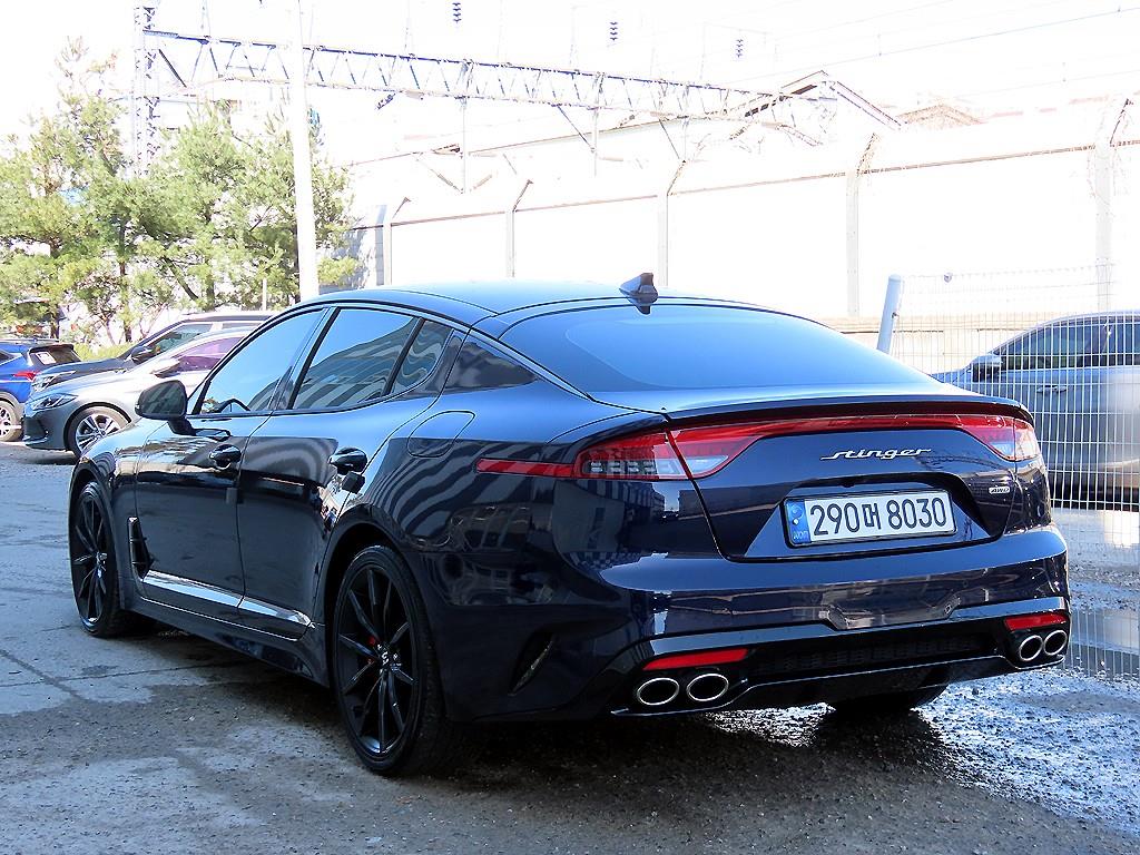 KIA Stinger - Vista 3