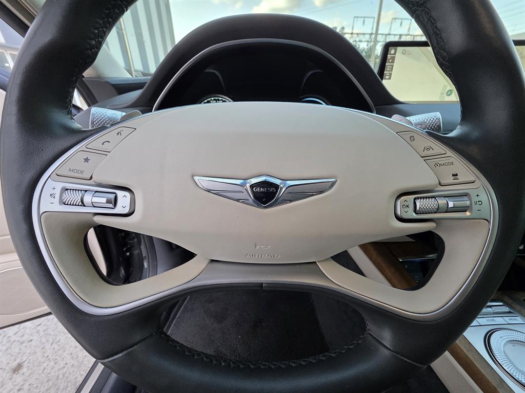 Genesis G80 - Vista 8