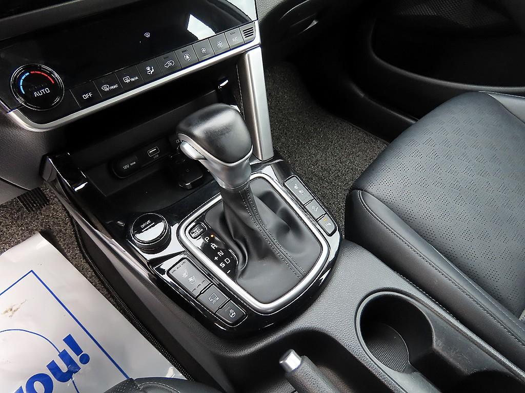 KIA Seltos - Vista 10