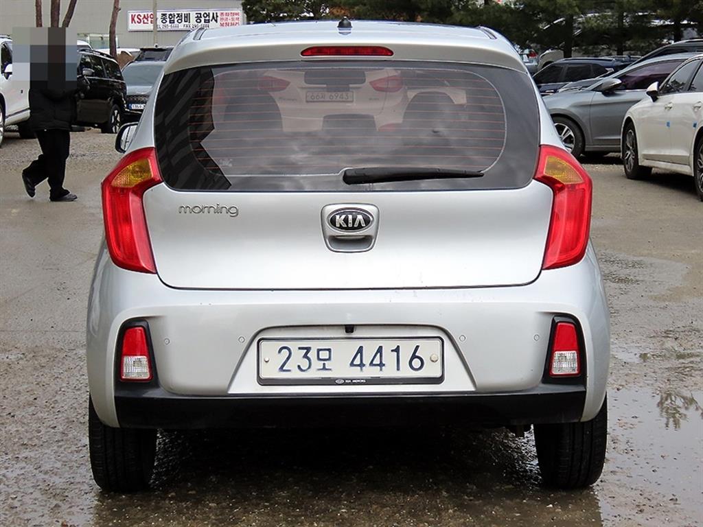 KIA Morning - Vista 4