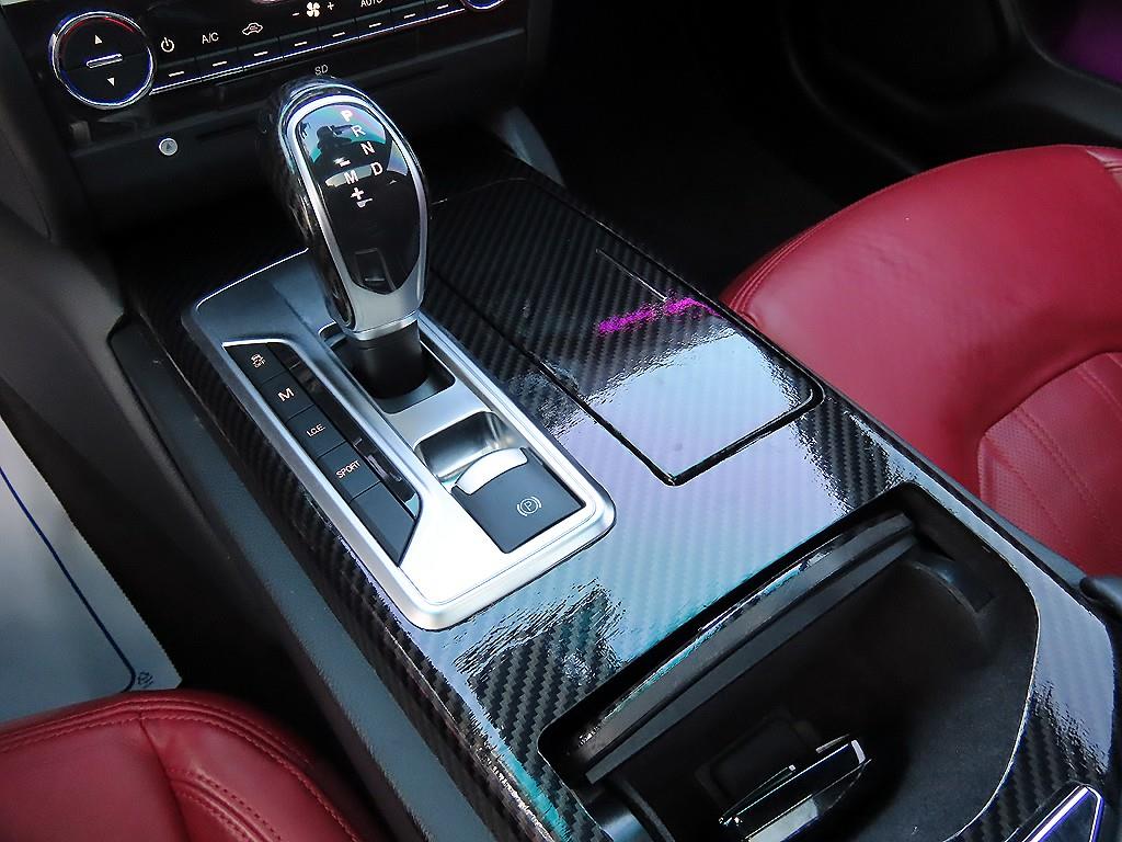 Maserati Ghibli - Vista 10