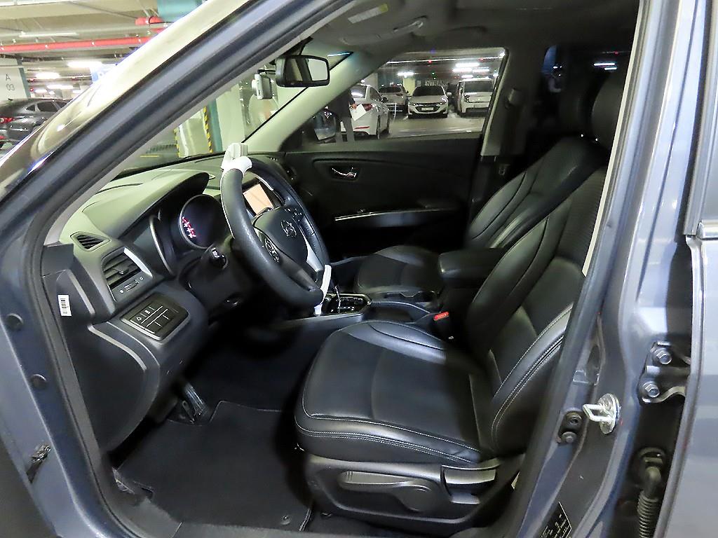 Ssangyong Tivoli - Vista 7