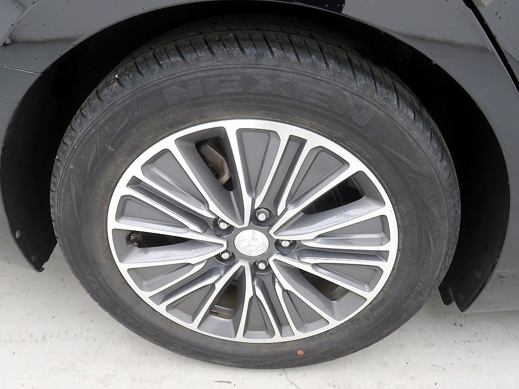 HYUNDAI Grandeur 2019 Negro - Importación desde Corea - HF Imports Iquique - Foto 18