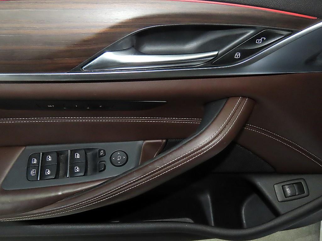 BMW 5 Series 2018 Blanco - Importación desde Corea - HF Imports Iquique - Foto 14