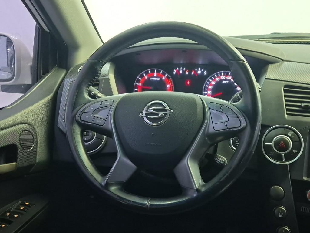 Ssangyong Korando - Vista 9