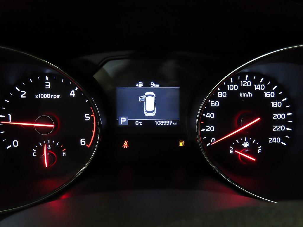 KIA Carnival - Vista 9