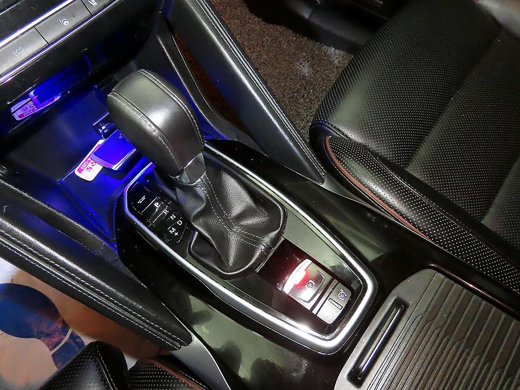 SAMSUNG QM6 - Vista 12