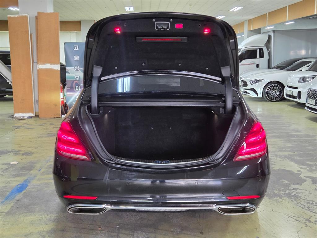 Mercedes Benz S Class 2018 Negro - Importación desde Corea - HF Imports Iquique - Foto 19