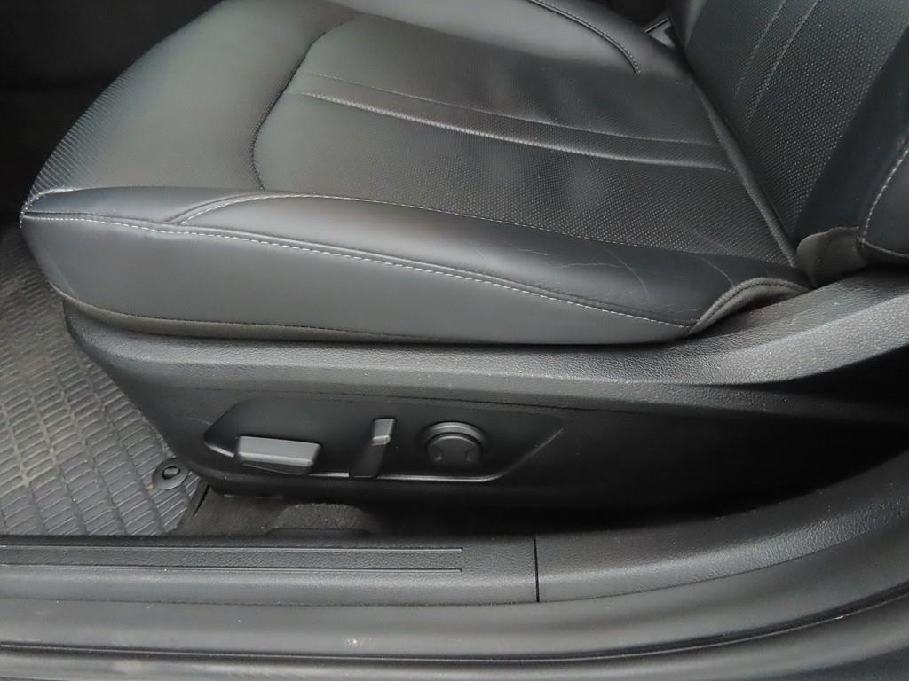 HYUNDAI Sonata - Vista 12