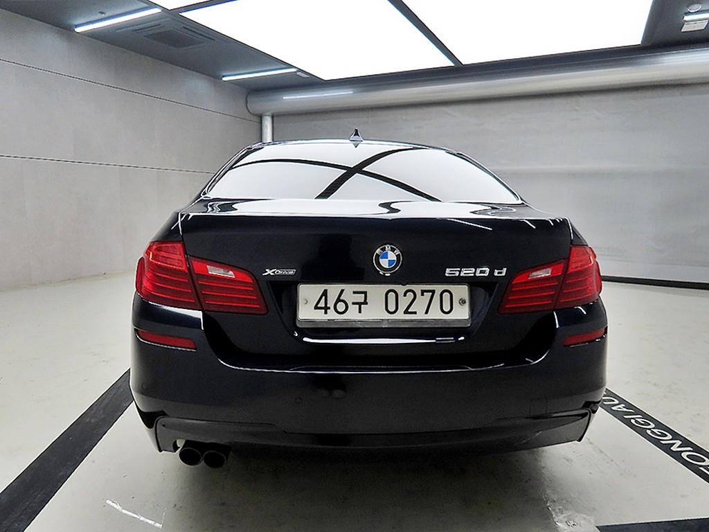 BMW 5 Series - Vista 3