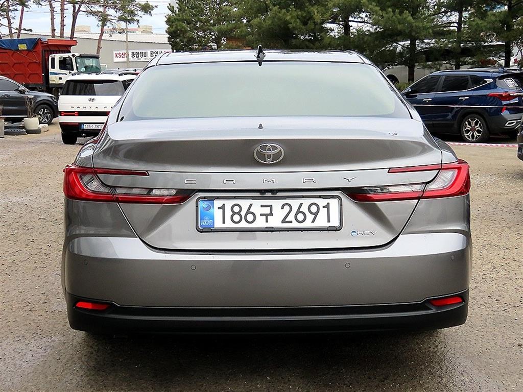 Toyota Camry - Vista 4