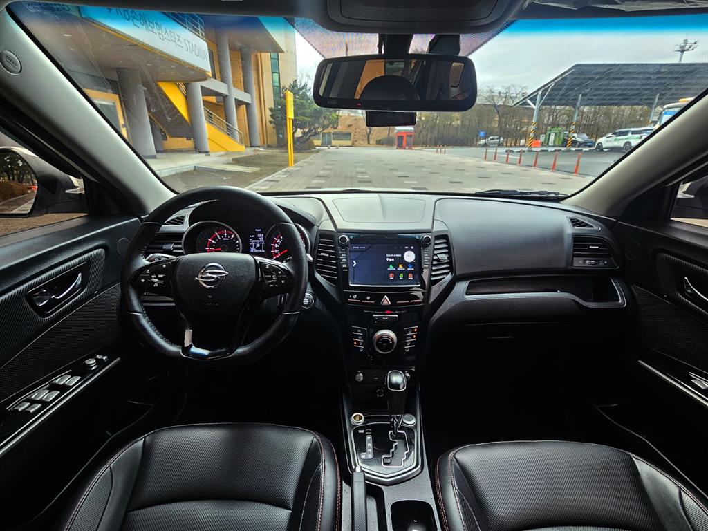 Ssangyong Tivoli - Vista 11