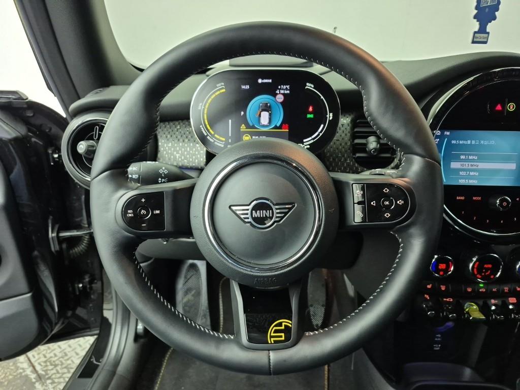 Mini Cooper Electric - Vista 9