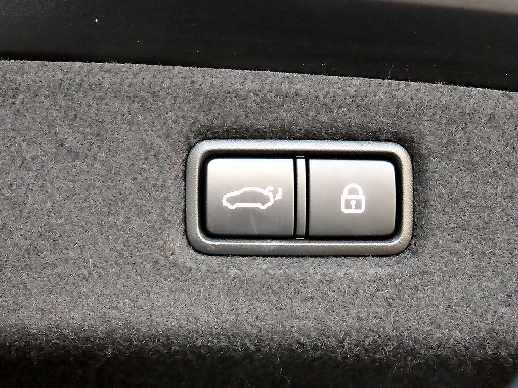 Genesis G90 2020 Negro - Importación desde Corea - HF Imports Iquique - Foto 15