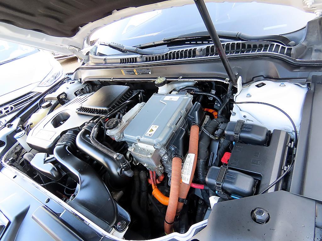 Lincoln MKZ 2018 Blanco - Importación desde Corea - HF Imports Iquique - Foto 18