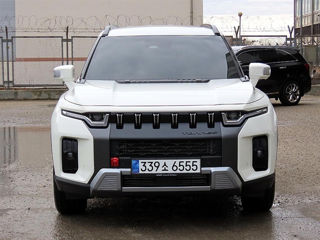Ssangyong Torres 2025 Blanco - Importación desde Corea - HF Imports Iquique - Foto 1