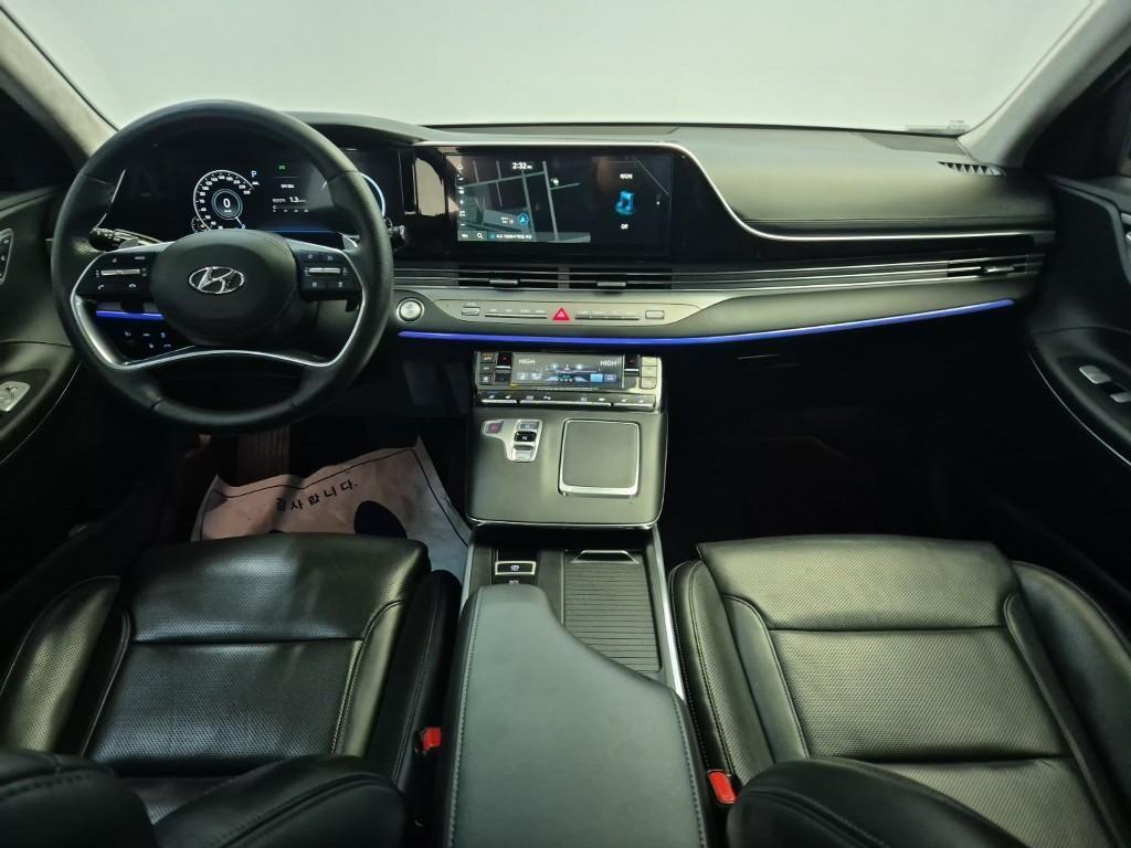 HYUNDAI Grandeur - Vista 7