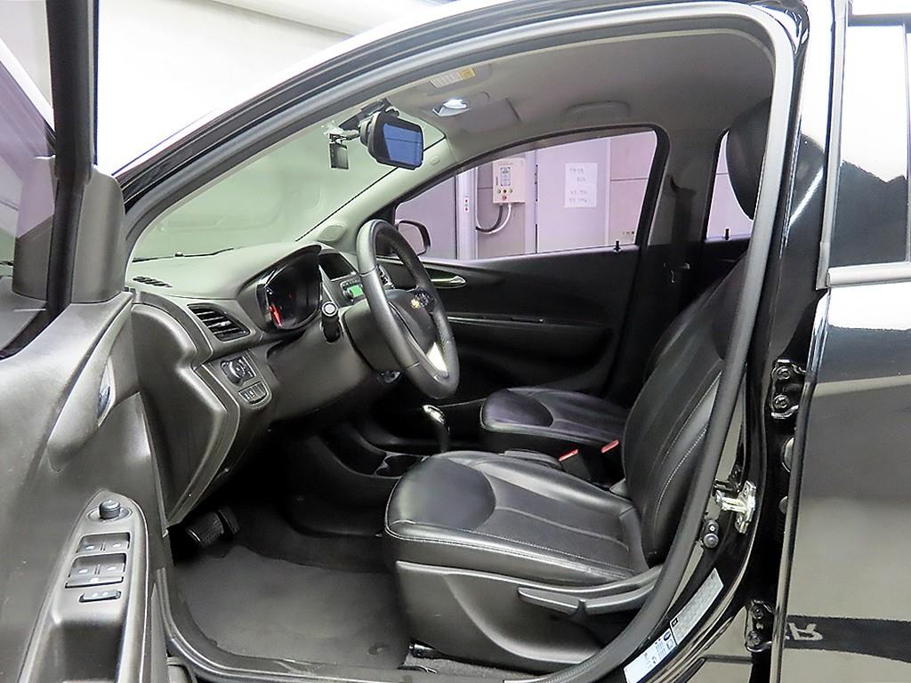 Chevrolet Spark - Vista 5