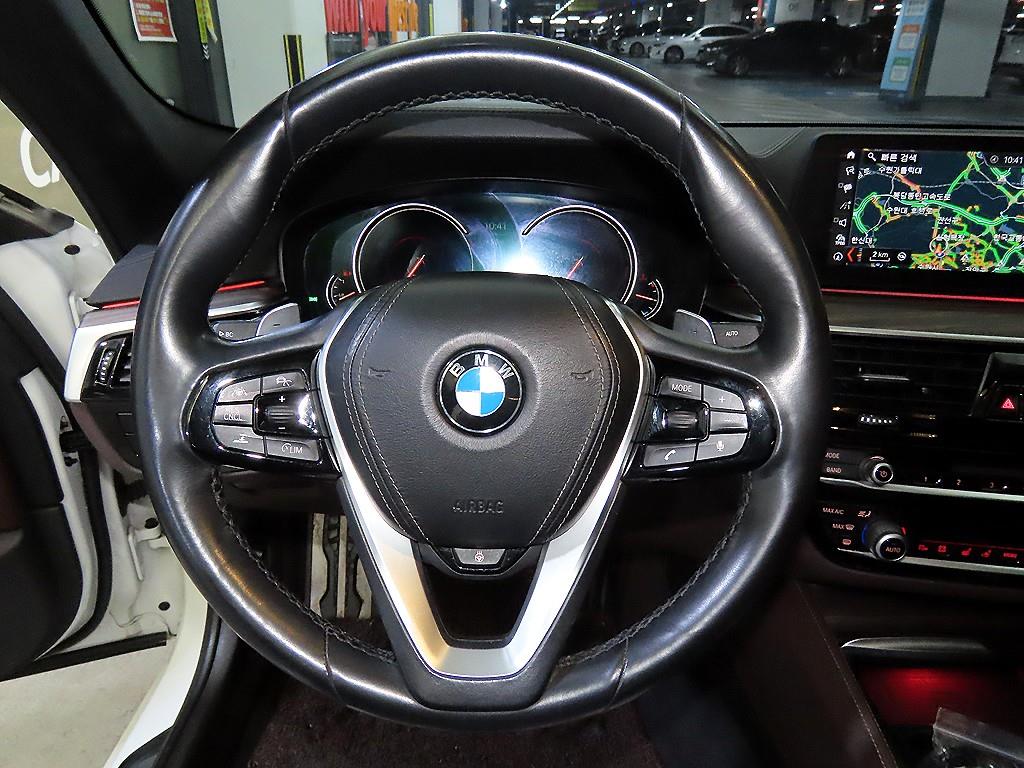 BMW 5 Series - Vista 8